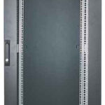 Gabinete 19" Intellinet 713184 Rack Cerrado/42U/Puerta Cristal/600X800/Flatpack/1,500 Kg/Color Negro