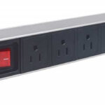 713993 Barra Multicontacto Con 8 Salidas Para Montaje En Rack De 19", Tipo Eu, Protección Contra Sobrecargas,Cable De Alimentación 3M