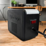 Regulador De Voltaje Vorago Avr-100, 1000Va/8 Contactos