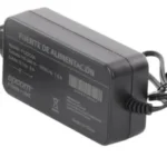 Adaptador De Pared Con Cables De Extension 12Vcc Epcom Powerline/ 5Amp/Profesional/0.5 Metros A La Toma De Alimentacion/0.5 Metros A La Conexion Del Dispositivo/P12Dc5A