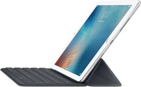 Apple MXNL2E/A teclado para dispositivos móviles Negro Smart Connector QWERTY Español