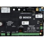 TECLADO ALFANUMERICO PARA PANELES DE ALARMA BOSCH B930 12 VCC/4 ENTRADAS/BLOQUEO AUTOMATICO/DISEÑO DE CHASIS/COLOR NEGRO