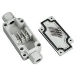 Caja De Conexion Exterior Precision Pst-Pbt-3P Con Terminales Intermedias Para 3 Lineas Tornillo Simple, Incluye Glandulas