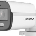 Camara Bala Turbohd Hikvision Colorvu 3K 5Mp/Lente 2.8Mm/Microfono Integrado/Imagen A Color 24/7/Luz Blanca 20M/Exterior IP67/Dwdr/4 Tecnologias, Ds-2Ce10Kf0T-Fs