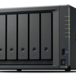 Synology NAS Diskstation Modelo Ds1525+ Expansión Hasta 15 Bahías 2 Puertos 2.5Gbe Soporte 10Gbe Almacenamiento En Caché SSD Hasta 300 Tb De Capacidad Com