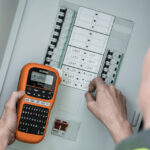 Rotulador Brother Pte110 P-Touch Edge/180Dpi/Teclado Qwerty/2 Lineas De Impresion/Cintas De 6Mm/12 Mm/Color Naranja