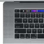 Apple MacBook Pro Computadora portátil 40.6 cm (16″) Intel® Core™ i7 16 GB DDR4-SDRAM 512 GB SSD AMD Radeon Pro 5300M Wi-Fi 5 (802.11ac) macOS Catalina Plata