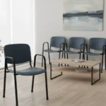 SILLA UNIVERSITARIA ISO NOVA COLOR NEGRO, DE POLIPROPILENO, CON PALETA DE PLASTICO