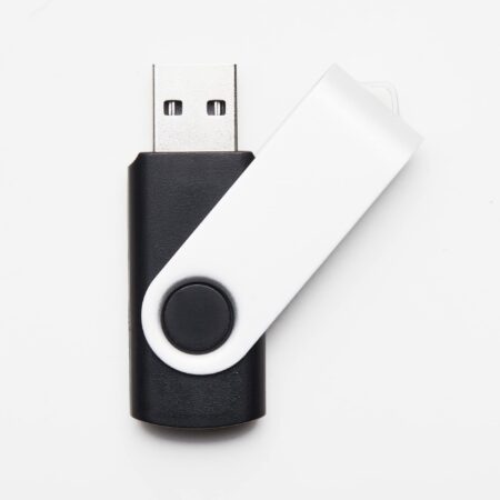 Memoria USB 2.0 16Gb Teamgroup Tc14116Gl01 C141, Color Negro/Azul