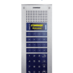Frente De Calle Commax Cmp-4Bct Para Solucion De Videoporteros/Para Apartamentos/Soporta Hasta 300 Monitores De La Marca Commax/Cuenta Con Funcion De Apertura De Puerta/Compatible Con Estacion De Guardia