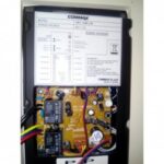 Frente De Calle Departamental Commax Drc-10Ml/Rf1 Para 10 Monitores/Conexion Directa De 4 Hilos/Apertura Con Tarjeta Mifare O Monitor