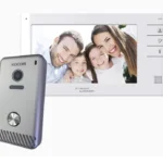 Kit De Videoportero Kocom Kcvs701Ebc/Kcs81Mu/2Da Generacion/Monitor 7" A Color/Resistente Frente De Calle Metalico