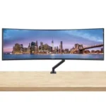 HP Display E45c G5 DQHD  44.5" Curved(5120 x 1440)@165Hz, 32:9 aspect ratio Refresh Rate 165Hz Response Time 3ms , AMD FreeSync Premium, VESA 100, dual Bocina integrada de 3Watts. HUB de 4 Puertos USB 3.2 , 2 USB-Type C hasta 100W (Conectado 1-PC) ó 65W Conectando 2-PC,  1 HDMI 2.1, 1 DP 1.4 , 1 RJ-45, Conector de Audio Jack para Microphone o Audifonos, KVM para teclado y mouse, Fuente de poder Interna cable incluido, consumo tipico de 55W, Cables 2 USB C, AC Cable de Poder, Certificación NOM, EPEAT GOLD,TUV y Low Blue Light Wty 3yr), Vidrio de pantalla sin arsénico; Bajo en halógeno; Retroiluminación de pantalla sin mercurio; Certificación TCO, Garantia 3 años