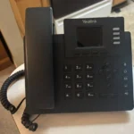 Telefono IP Yealink Yealink Sip-T31 2 Lineas/Switch Ethernet De Dos Puertos 10/100M/Negro