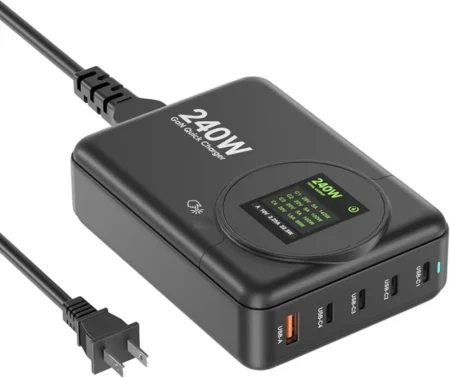 4-Port USB-C Charger – 240W Total – 1 Epr Port 140W