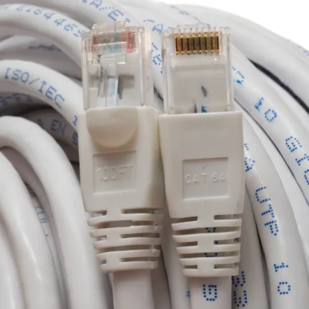 Cable Ethernet Cat6A Blanco 22.8M – Snagless – S-Ftp Lszh