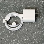 Apple Adaptador Universal 70W USB C