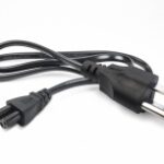 Cable De Poder C5 Macho-Nema 5-15P Macho Xtech Xtc-120/1.8 Metros