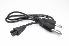 Cable De Poder C5 Macho-Nema 5-15P Macho Xtech Xtc-120/1.8 Metros